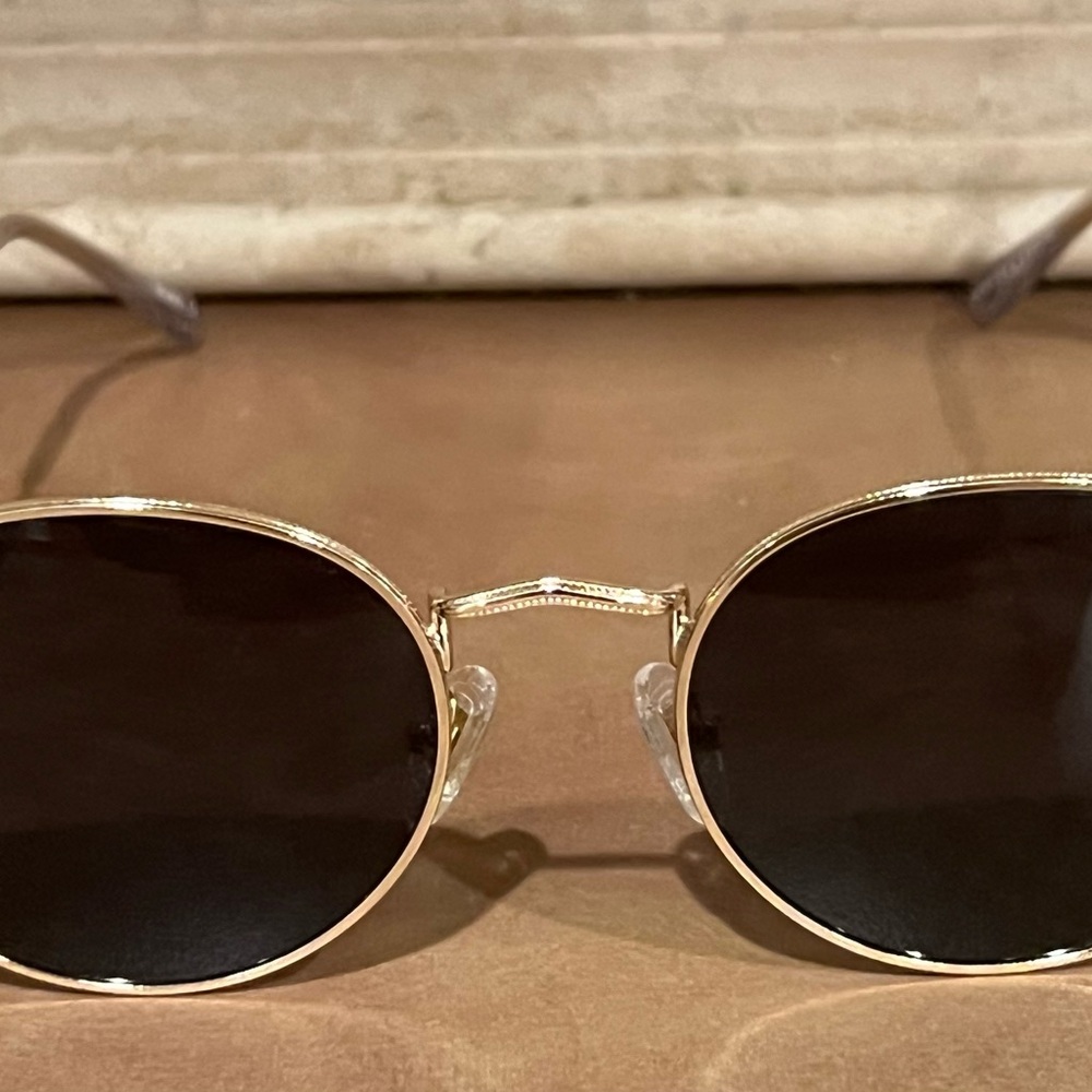 Sojos SJ1014 women’s Gold Round Sunglasses, Used, good condition